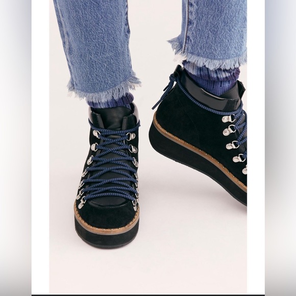 FREE PEOPLE Women's Black Durango Hiker Boot By Fp Collection Womens Size 11 - Picture 2 of 2